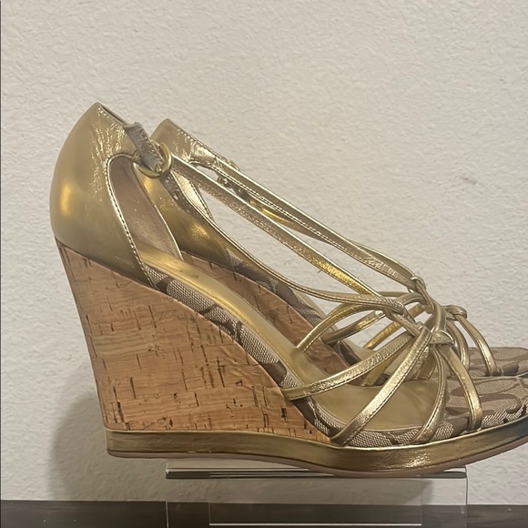Coach Gold Wedge Sandals with Cork Heel and Strappy Design - Picture 4 of 8